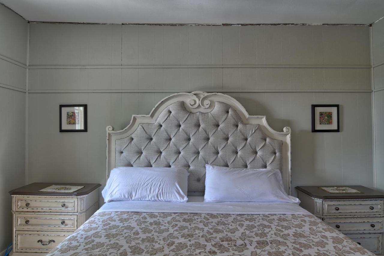 Charlevoix House Bed and Breakfast Exteriör bild